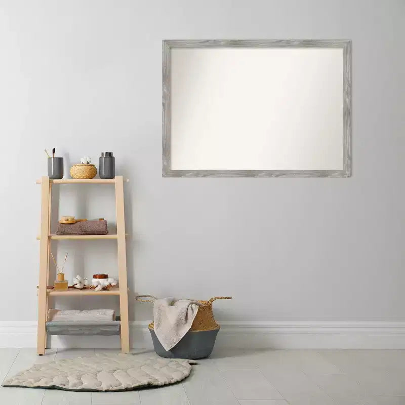 Specchio da Parete Rettangolare Grigio Lavato, con Cornice, Singolo, 40,5" x 29,5"