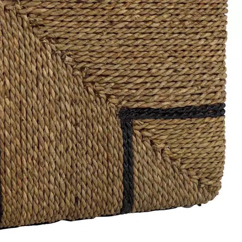 Pouf ottomano quadrato in giunco marino intrecciato naturale e nero, singolo